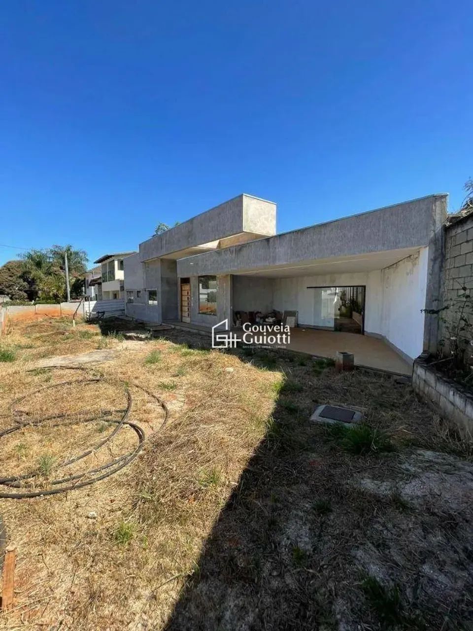 Casa para Finalizar Condomínio Roses Garden