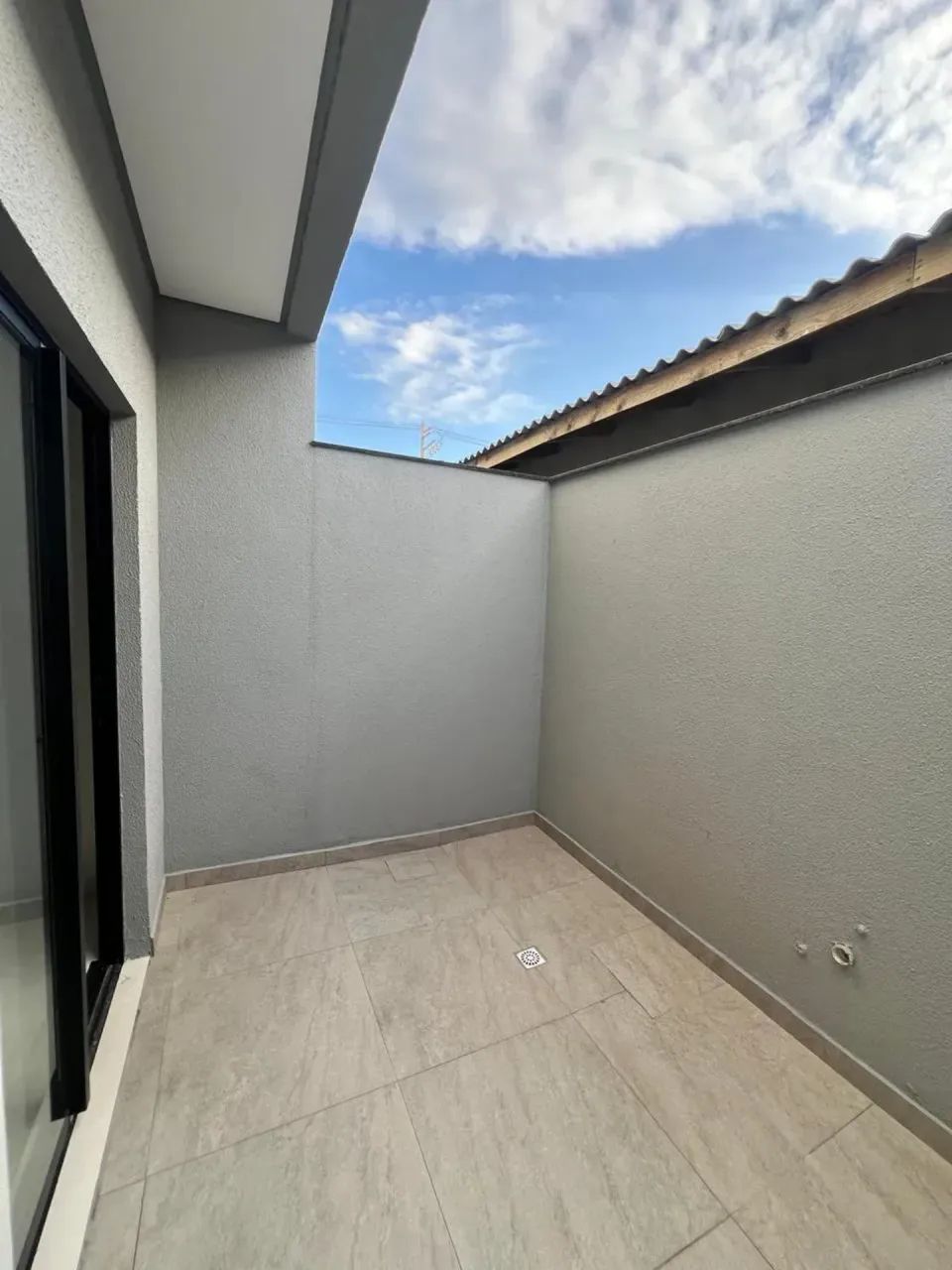 SOBRADO TRIPLEX EM ITAPEMA, ULTIMO DISPONÍVEL, COM 02 SUITES!!! - Foto 2