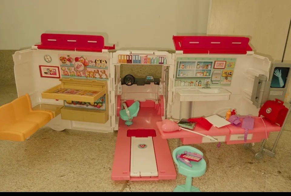Avião e ambulância da Barbie  - Foto 2