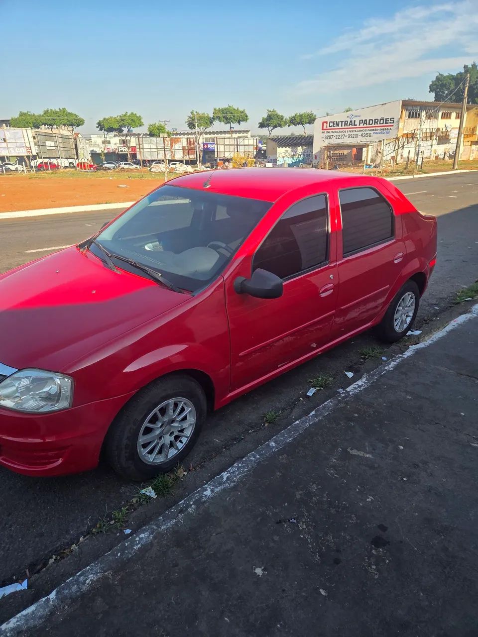 Renault Logan Expression Hi-flex 1.6 8V 4P 2011 - Foto 3