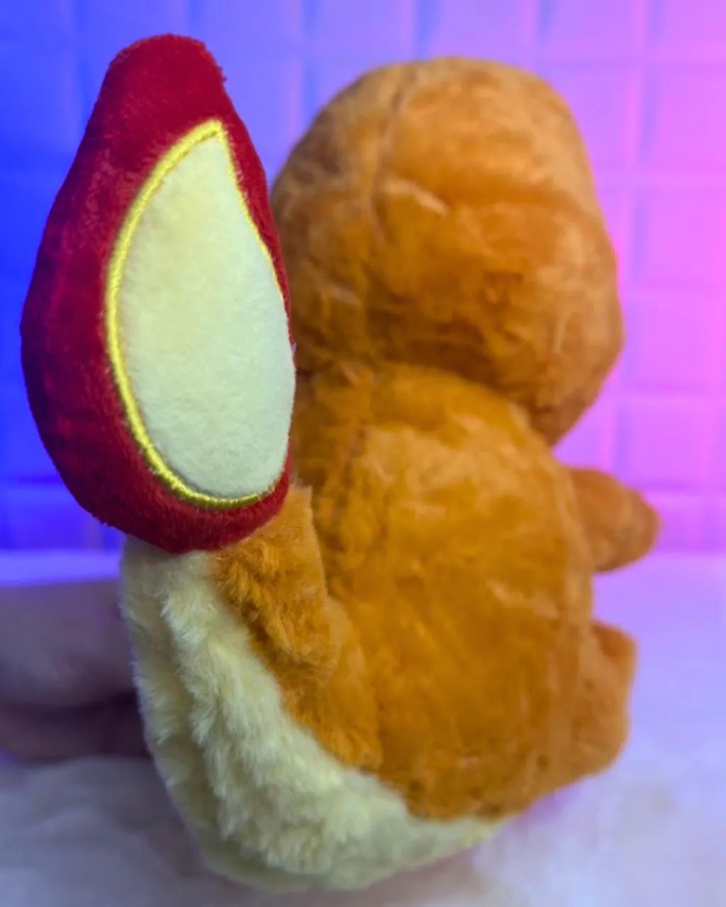 Pelúcia Charmander Pokémon - 27cm - Foto 3