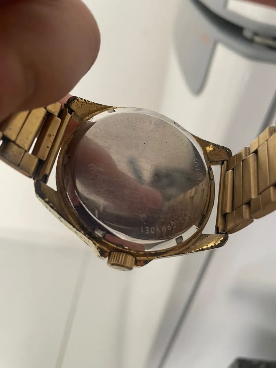 Relógio Mondaine dourado - Foto 4