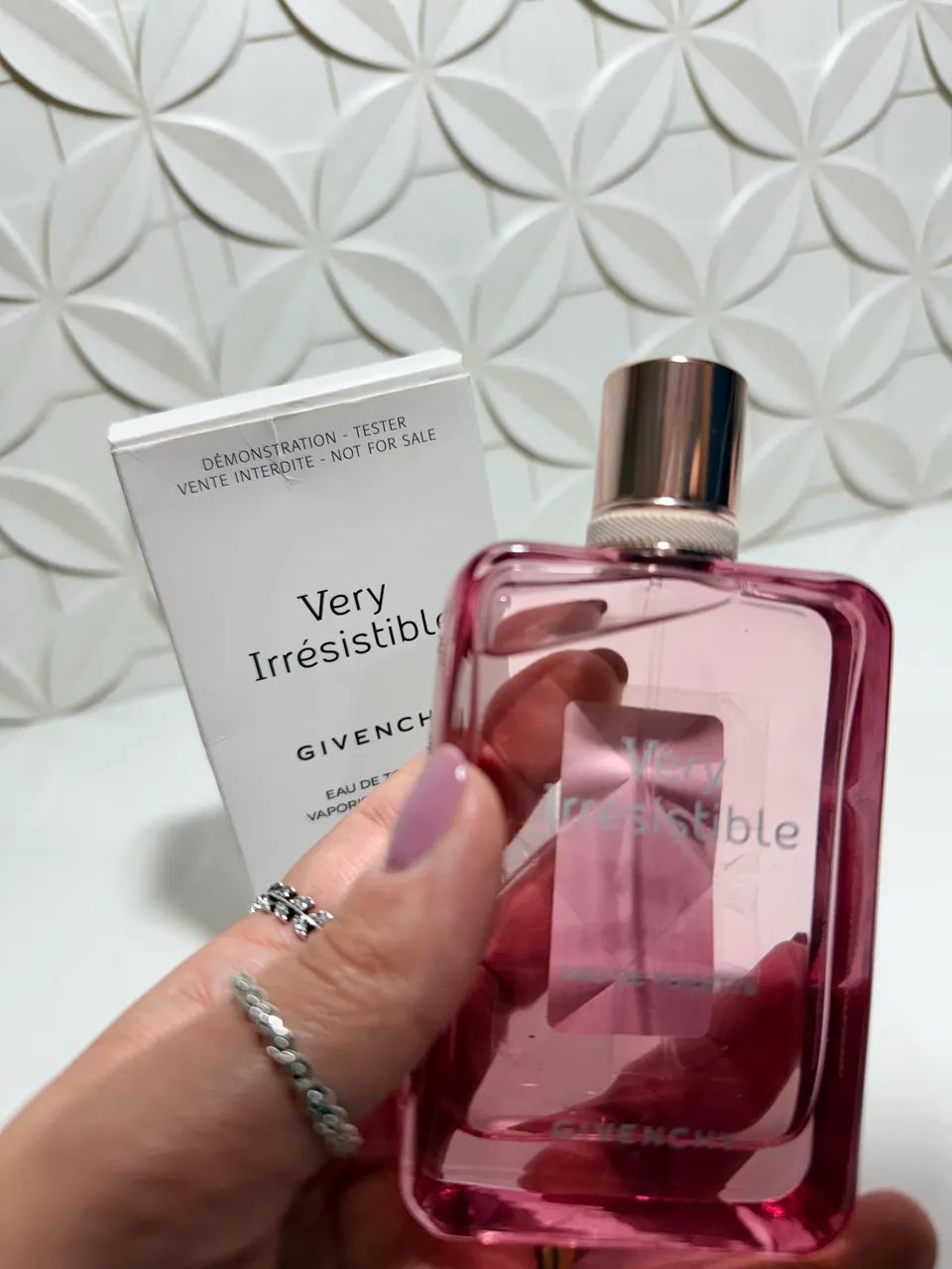 Very Irrésistible Givenchy Edt 80ml - Tester - Foto 5