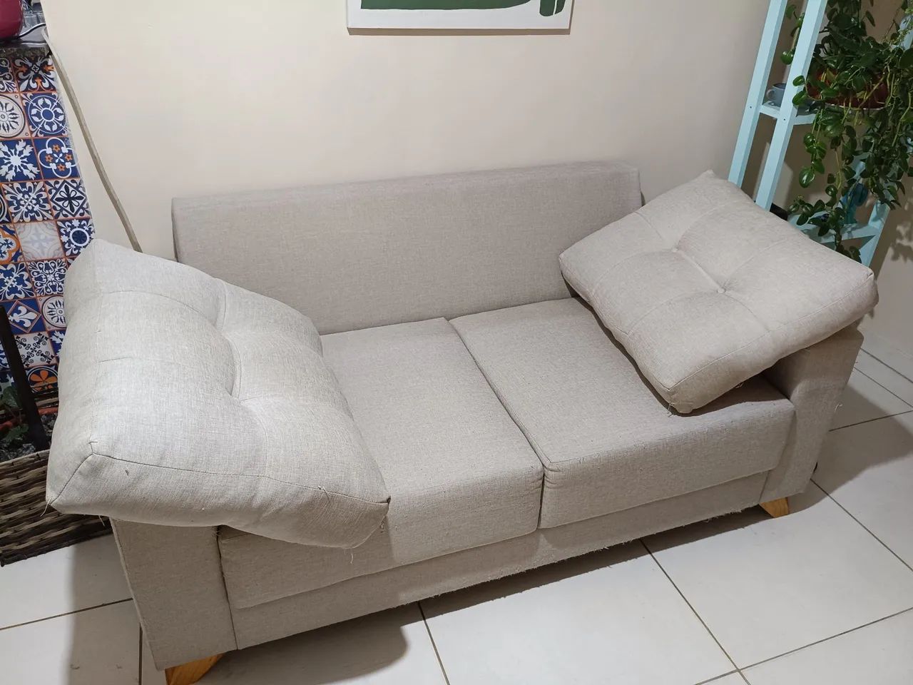 Sofá bege 2 lugares  - Foto 5