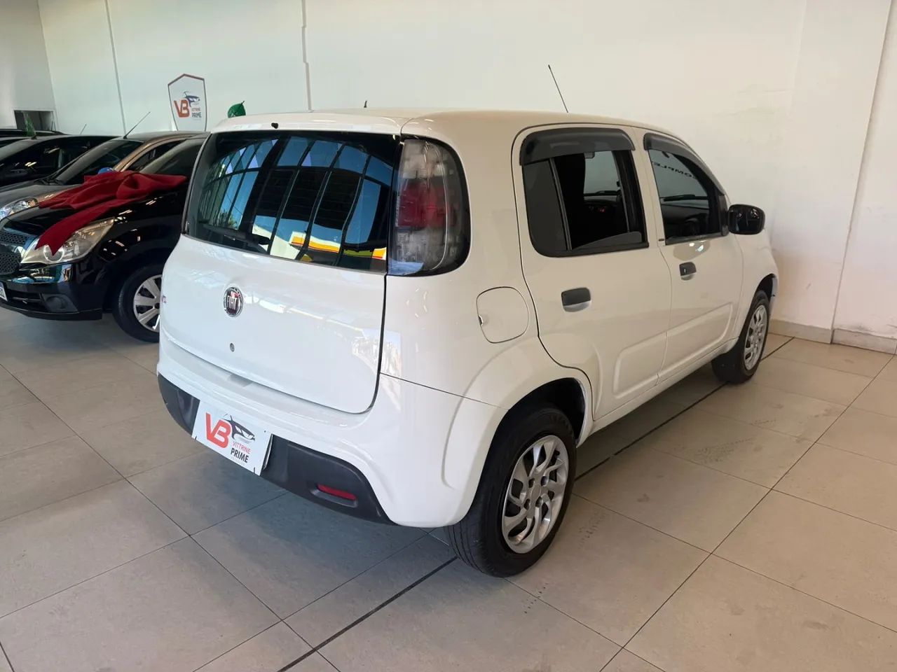 Fiat Uno Attractive 1.0 Flex 6V 5P 2017 - Foto 4
