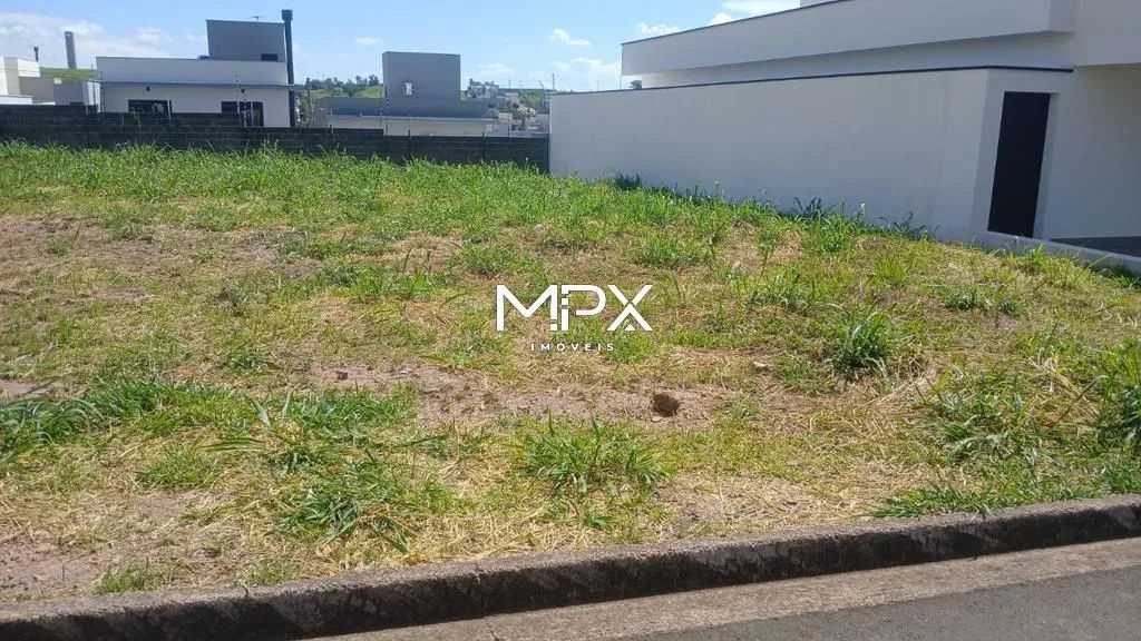 Terreno à venda no Canadá Residencial em Piracicaba