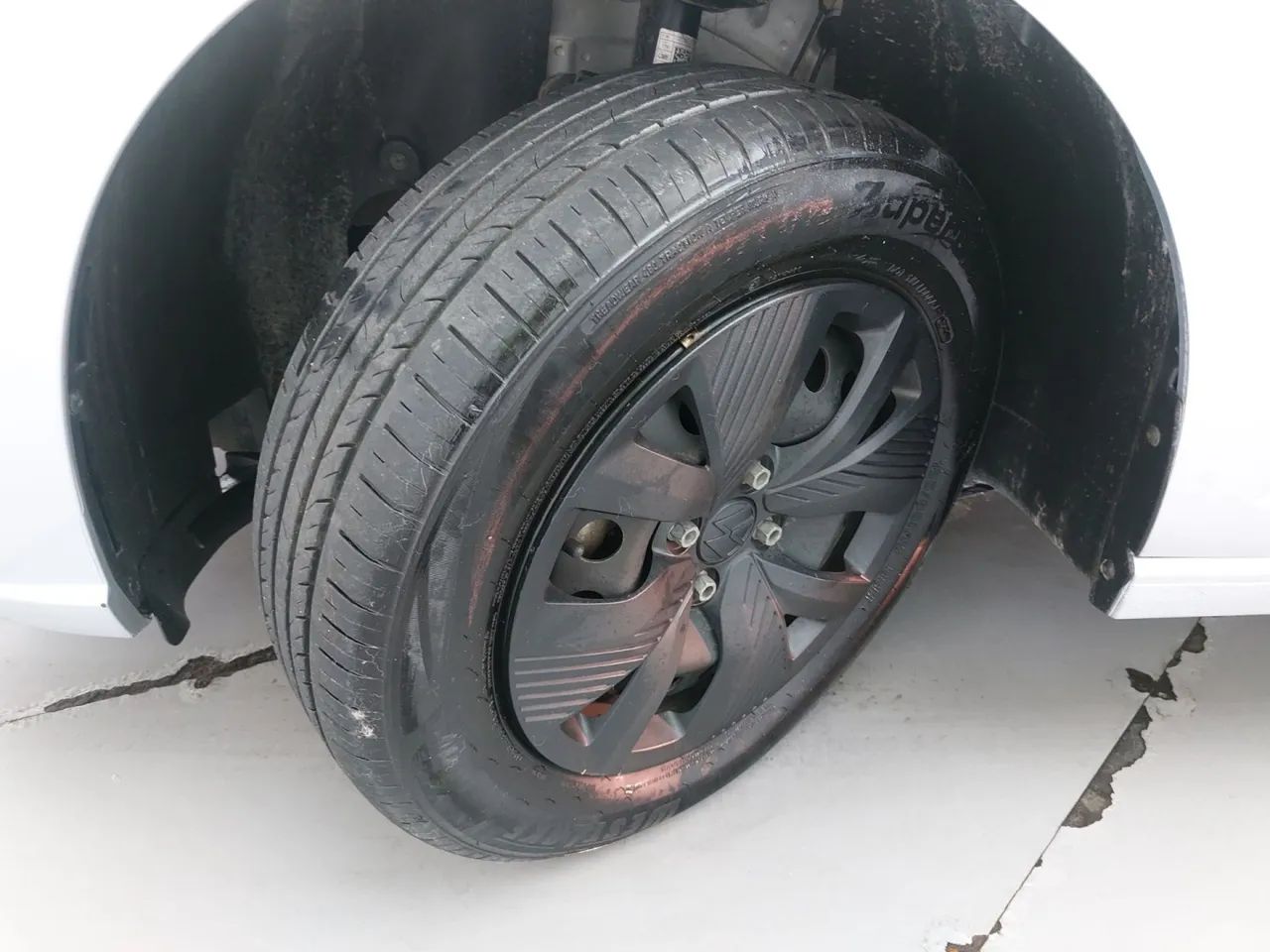 Volkswagen Polo Track 1.0 Flex 12V 5p, foto 11 de 18