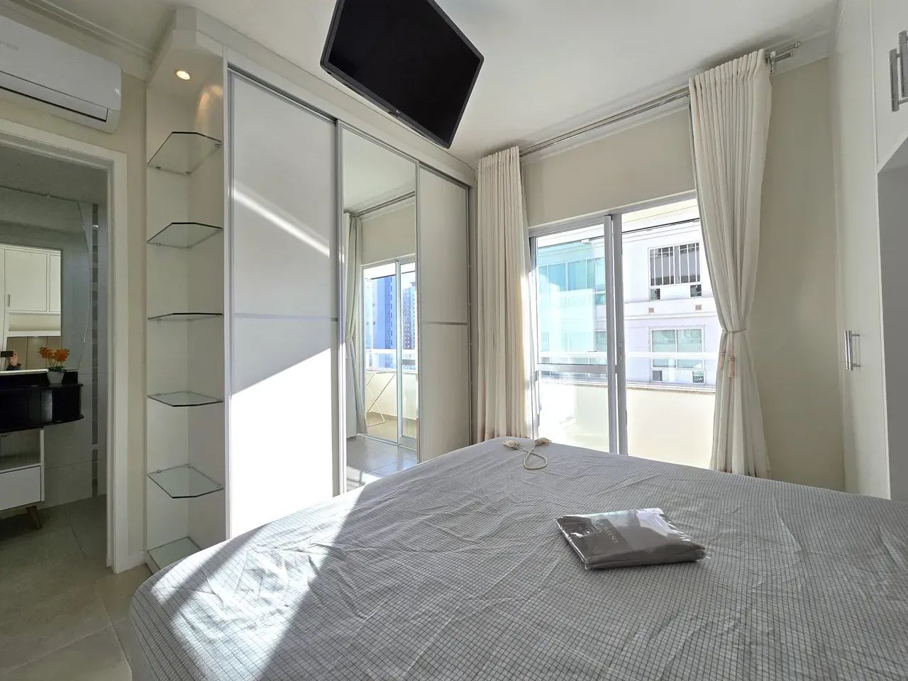 Apartamento para aluguel possui 100 metros quadrados com 2 quartos - Foto 11