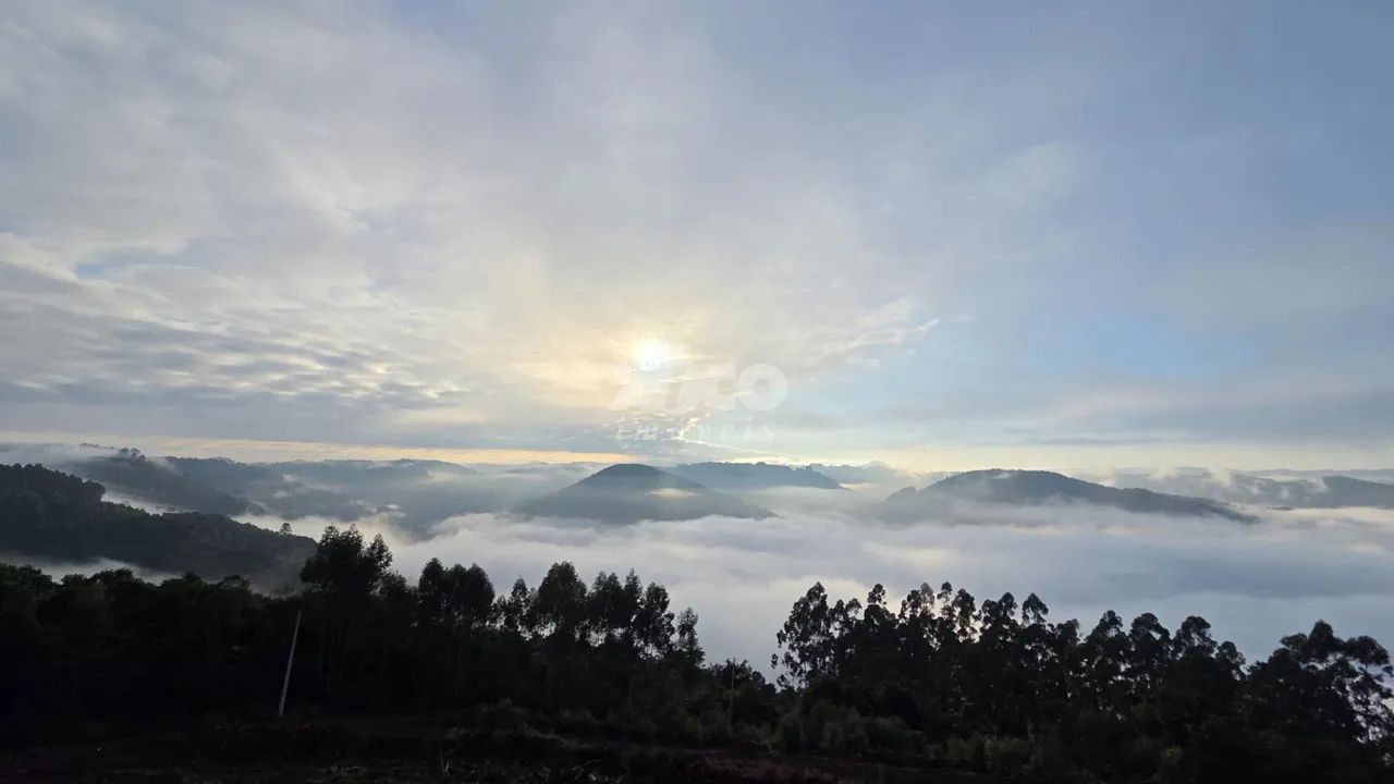 SITIO EM TOPO DE MORRO COM NASCER E POR DO SOL - Foto 2