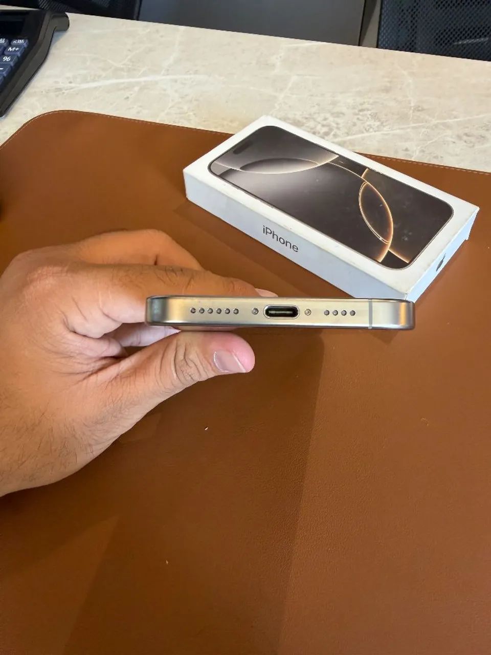 iPhone 16 Pro Max 256gb chip físico com nota fiscal - todo
