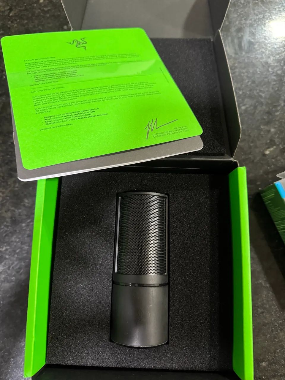 Microfone Gamer Razer Seiren X  - Foto 2