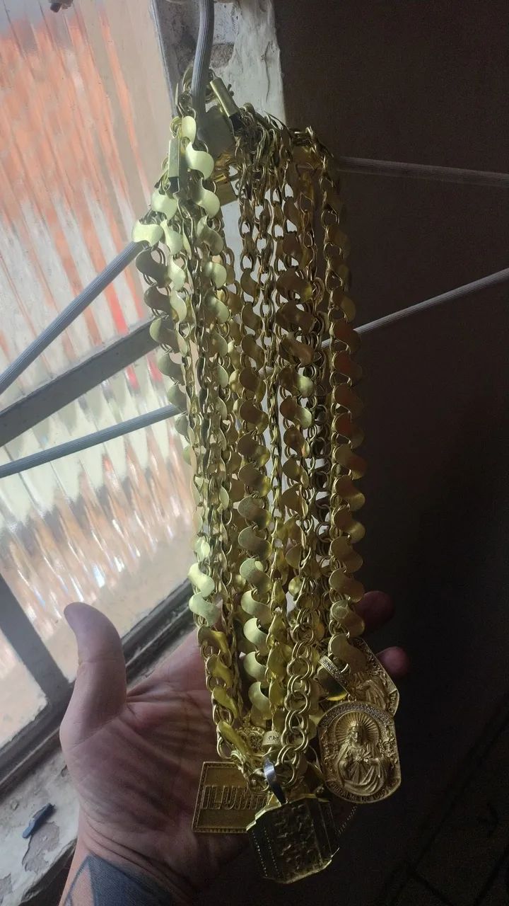 Jóia Corrente Moeda Antiga Semelhante A Ouro 