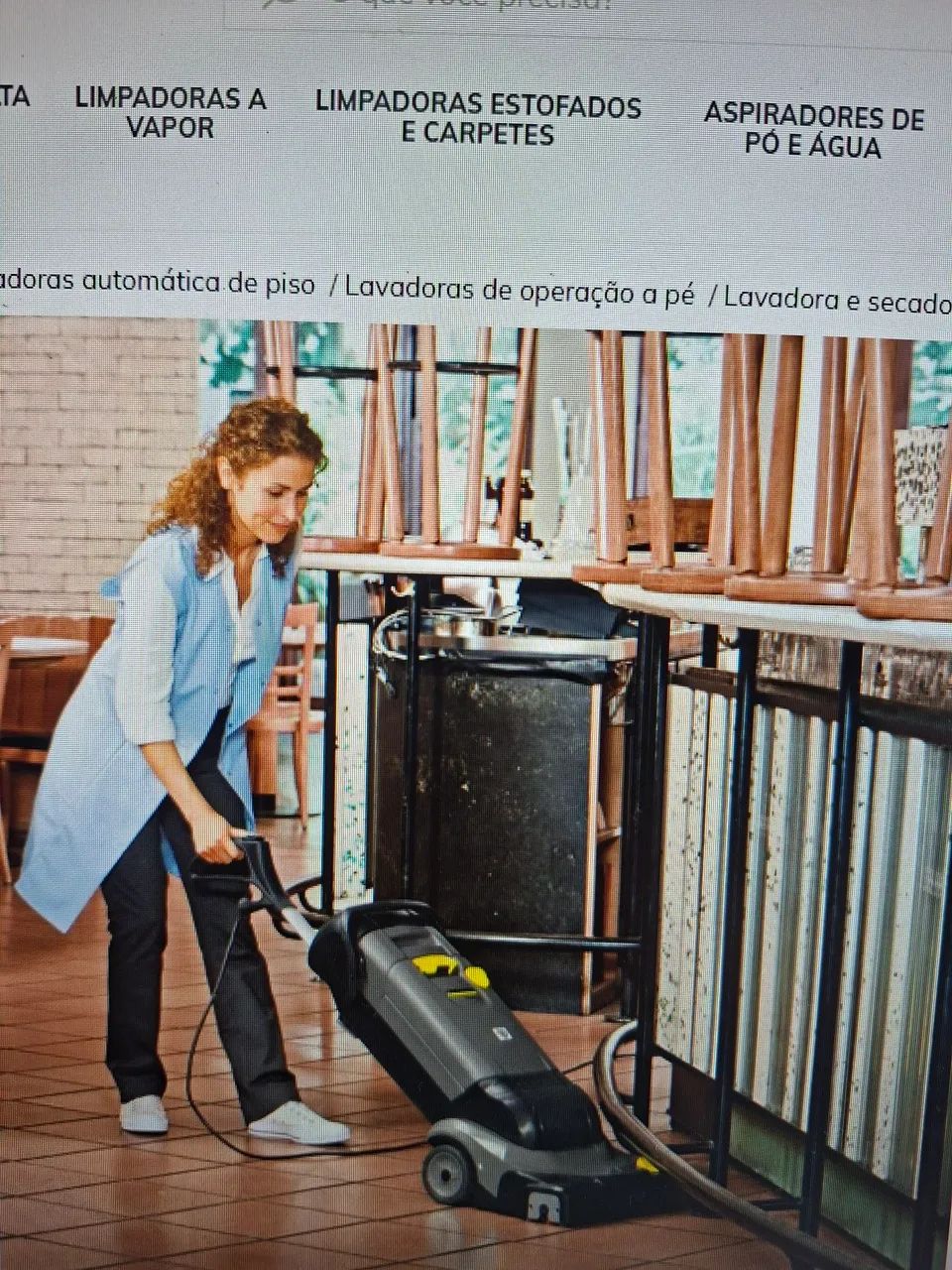 LAVADORA E SECADORA DE PISO KARCHER BR 30/4 - Foto 3