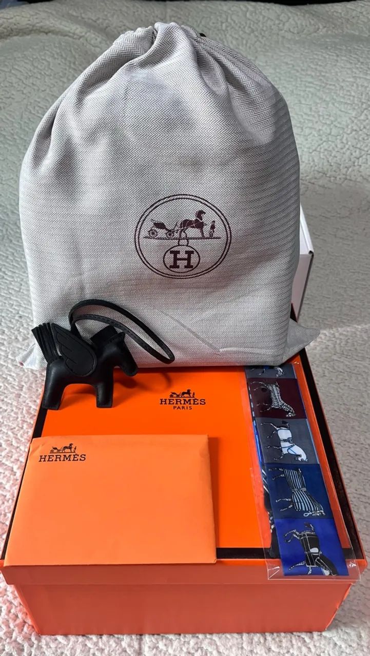 Bolsa Hermès em Couro Preto - Foto 4