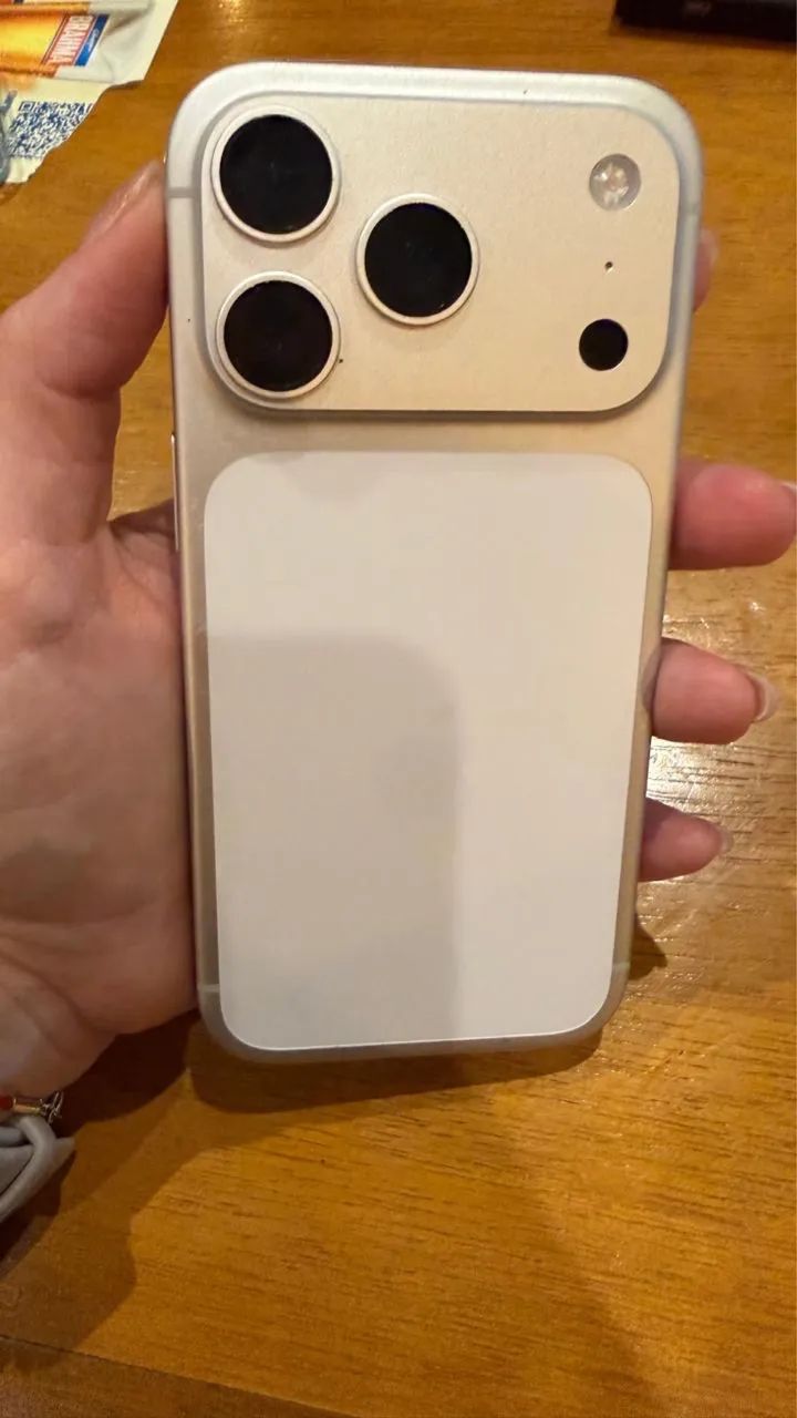 ? iPhone 17 Pro 256GB ? Prata Silver