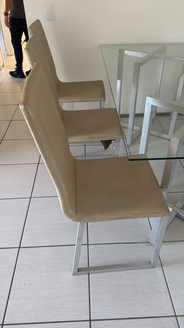Mesa de vidro com 6 lugares.  - Foto 4