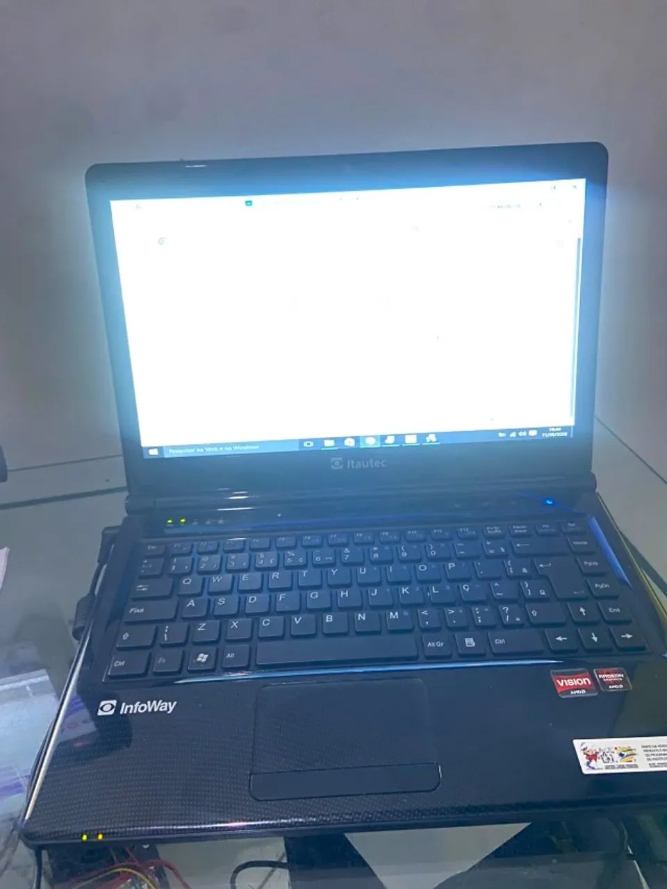 Notebook AMD InfoWay 6GB RAM 320HD - Foto 2