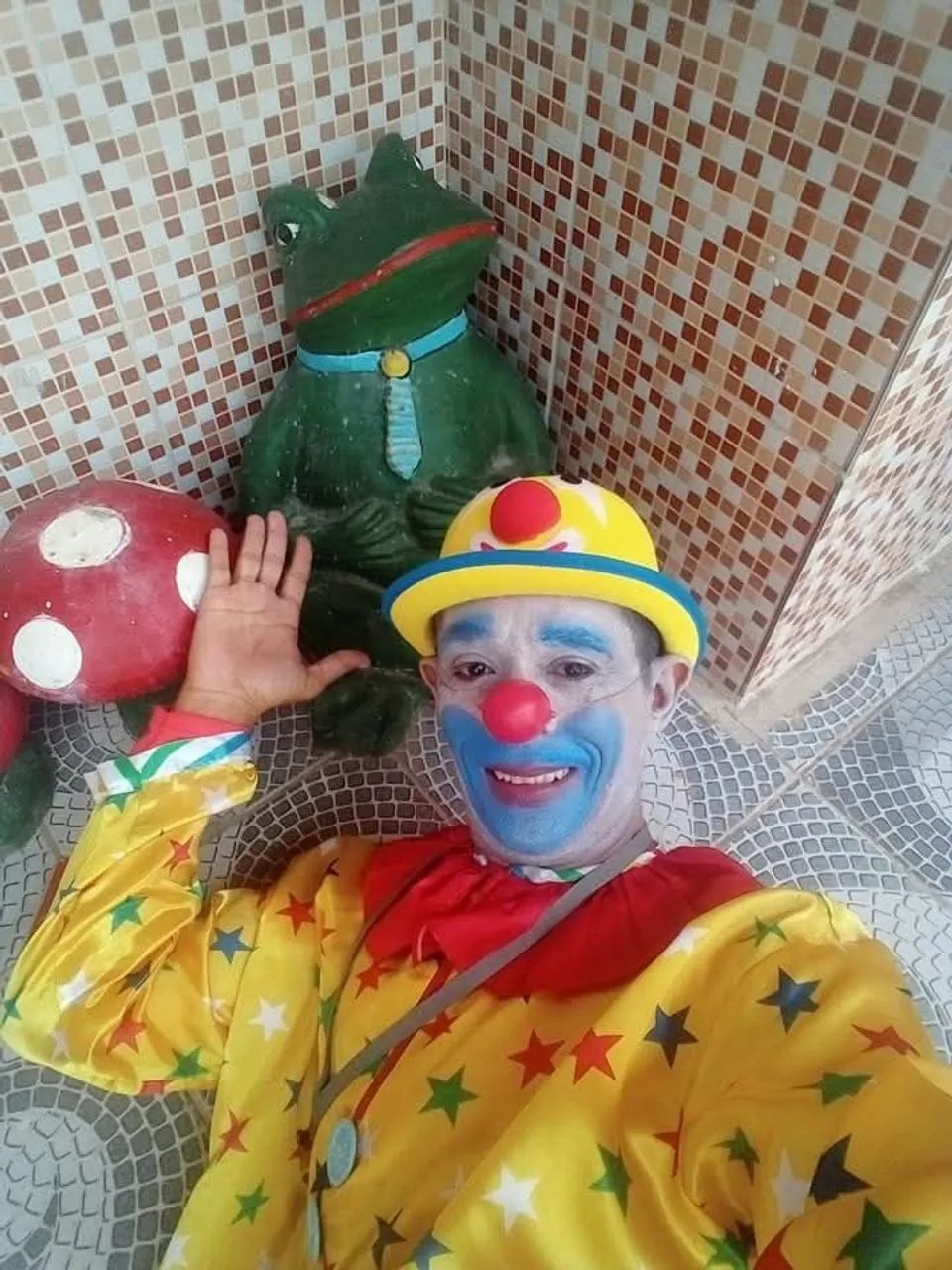 Palhaço  pra Gincanas  e festas infantis  - Foto 2