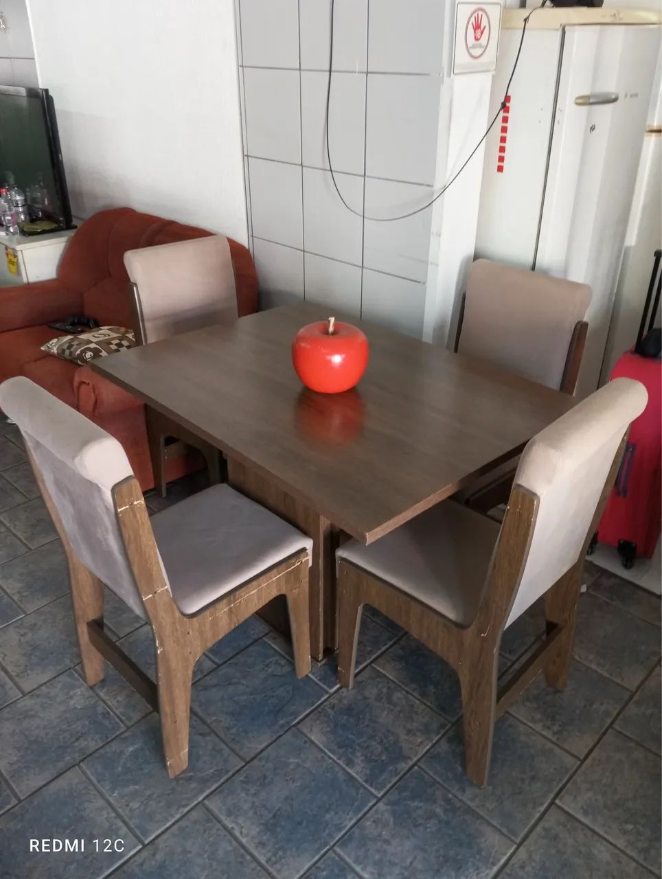 Mesa com 4 cadeiras  - Foto 4
