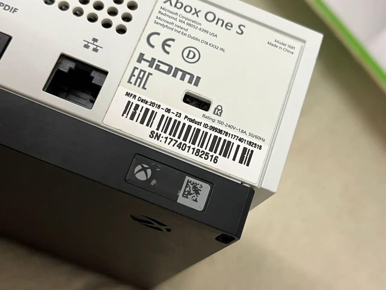 Xbox One S 1TB - Foto 3