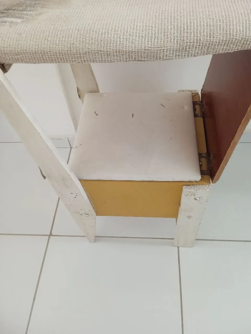 Mesa de passar roupa e cadeira  - Foto 2