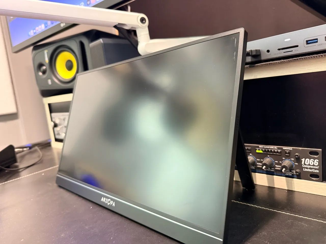 Monitor Arzopa z1c Gamer 16.1 polegadas na caixa  - Foto 3