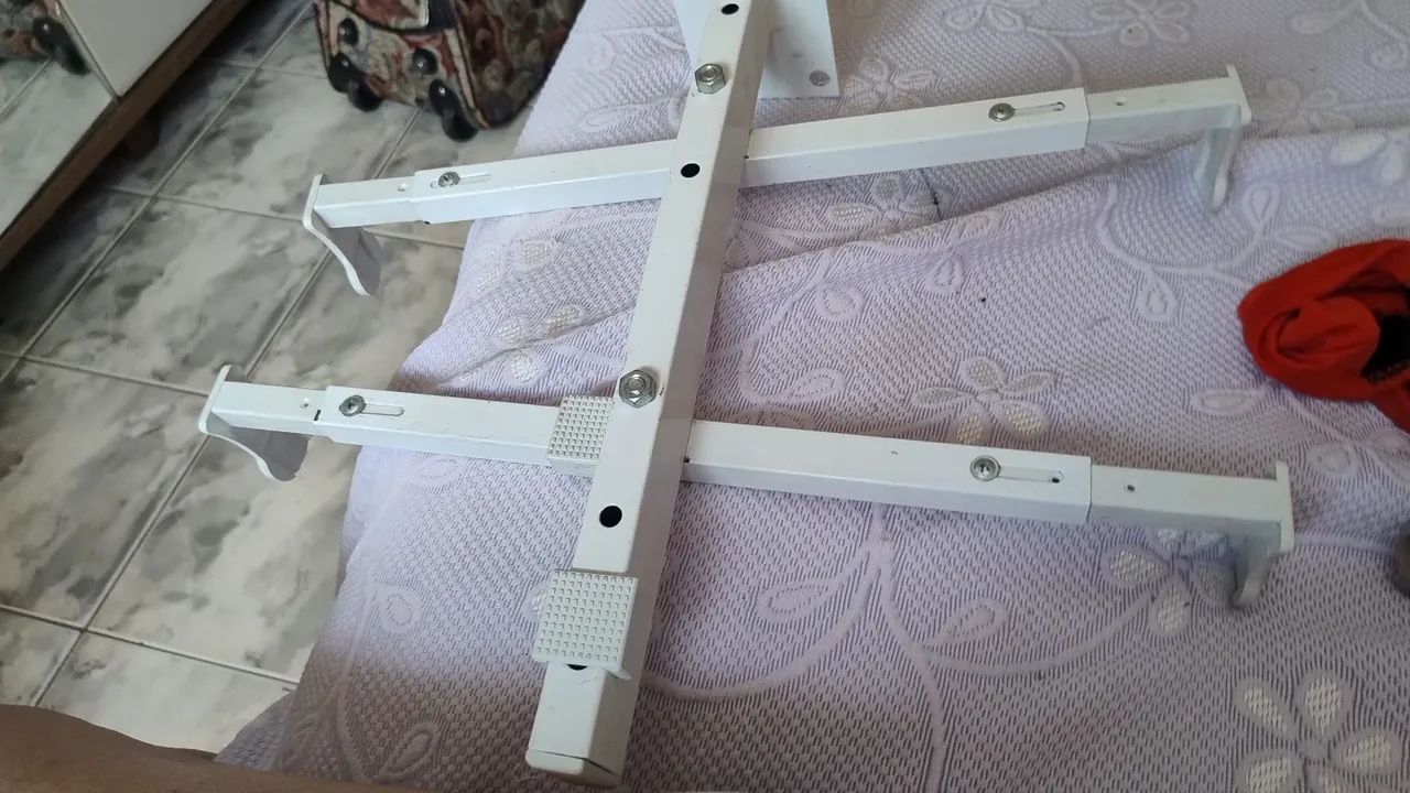 Suporte para microondas e TV