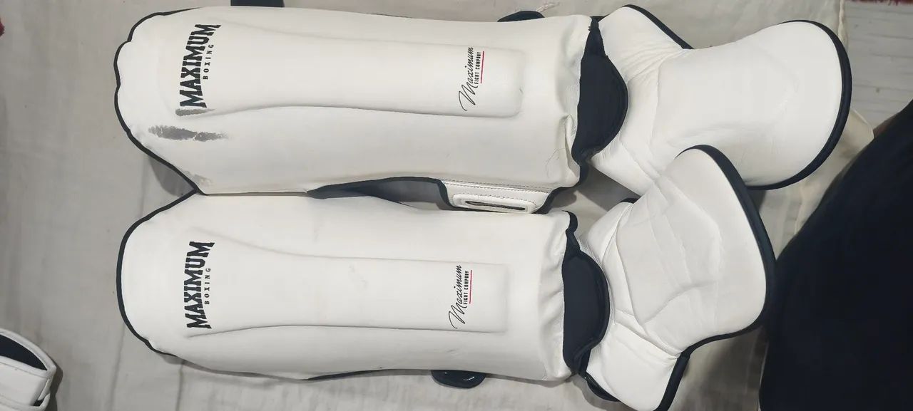 Kit Muay Thai Maximum MXM 14oz Luvas + Caneleira Semi Novo - Foto 3