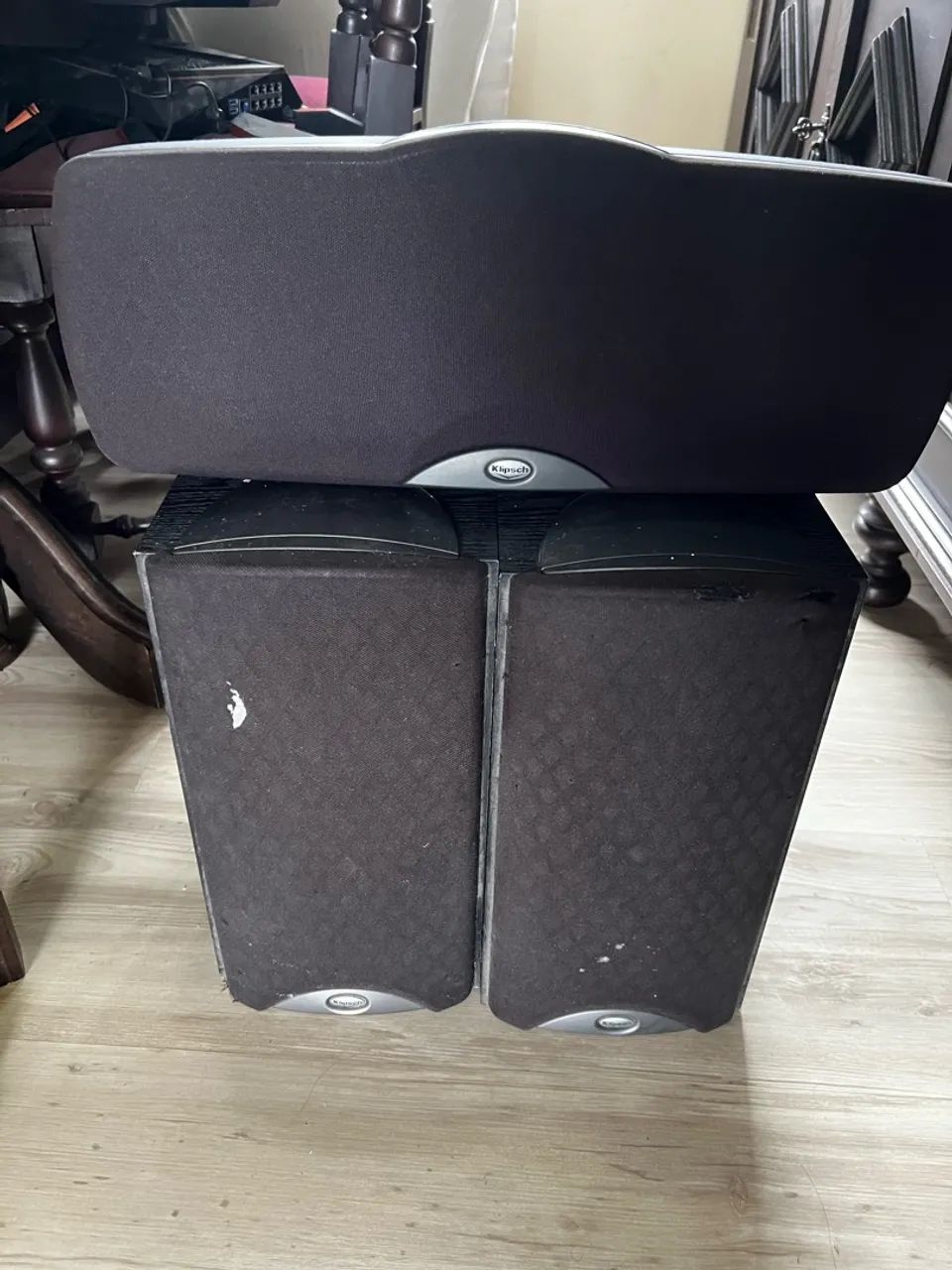 Conjunto de Colunas Klipsch (Central + 2 Satélites/Frontais) - Home Theater