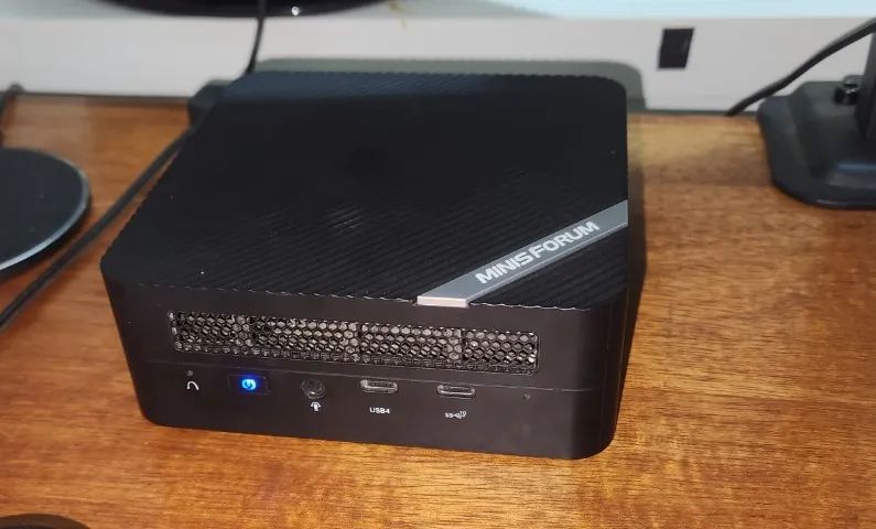 Mini PC Minis Forum Ryzen 7 