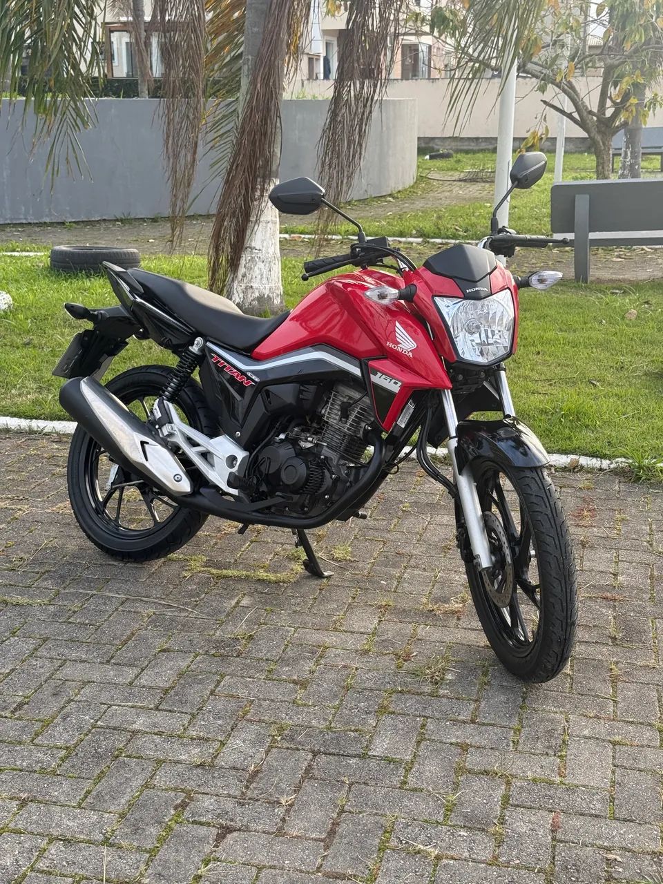 160 Titan Impecável!!
