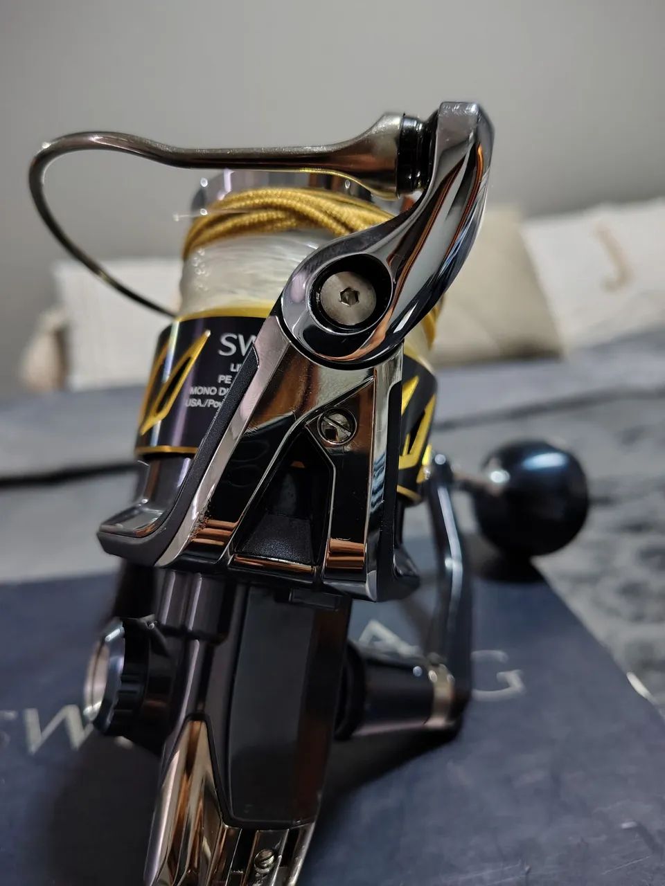 Molinete Shimano Stella SW 8000 PG+ 300m de linha YGK X8 70 LBS  - Foto 3