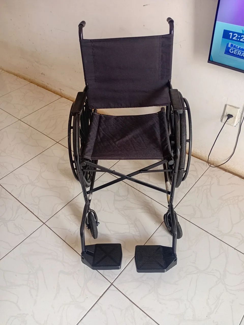 Cadeira de rodas  - Foto 3