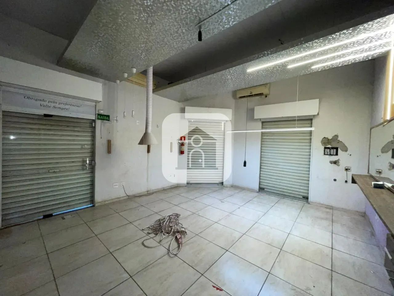 Loja comercial com 95m² para locação no bairro Martins - Foto 4