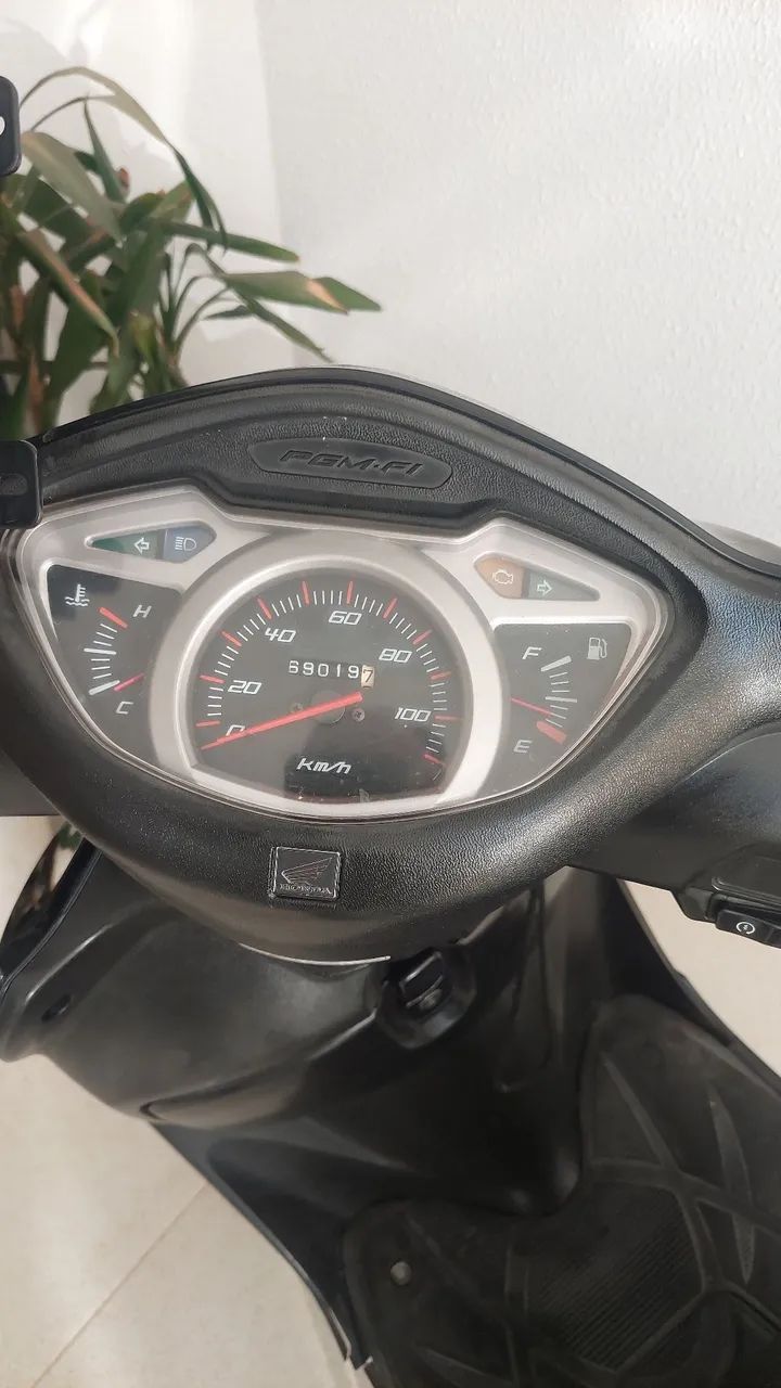 Honda lead 110  automática.  - Foto 4