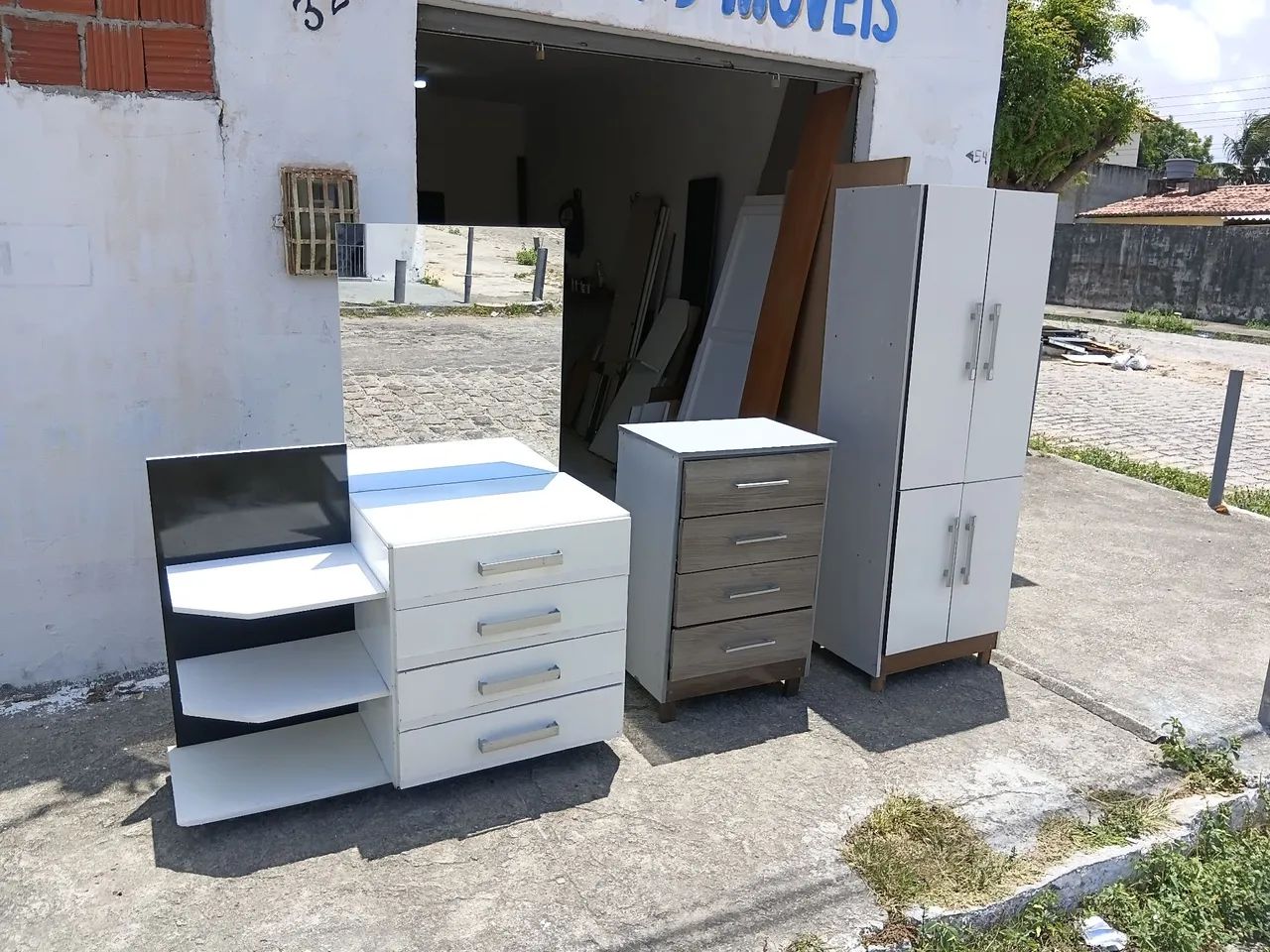 Lote de móveis 