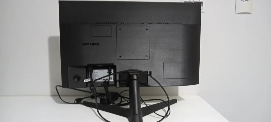 Monitor Gaming Samsung 24 Polegadas - Foto 3