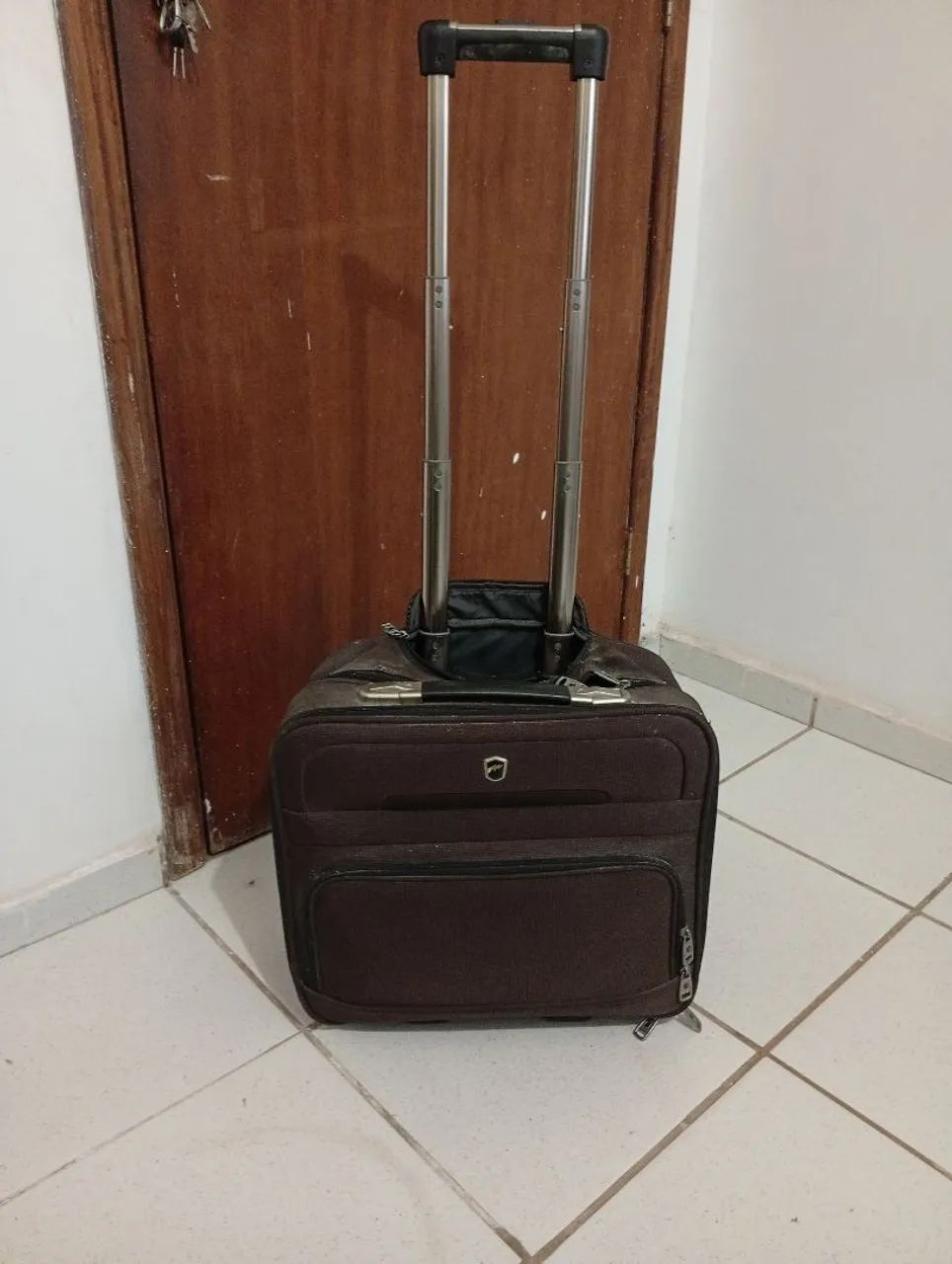 Vendo mala de escritório 