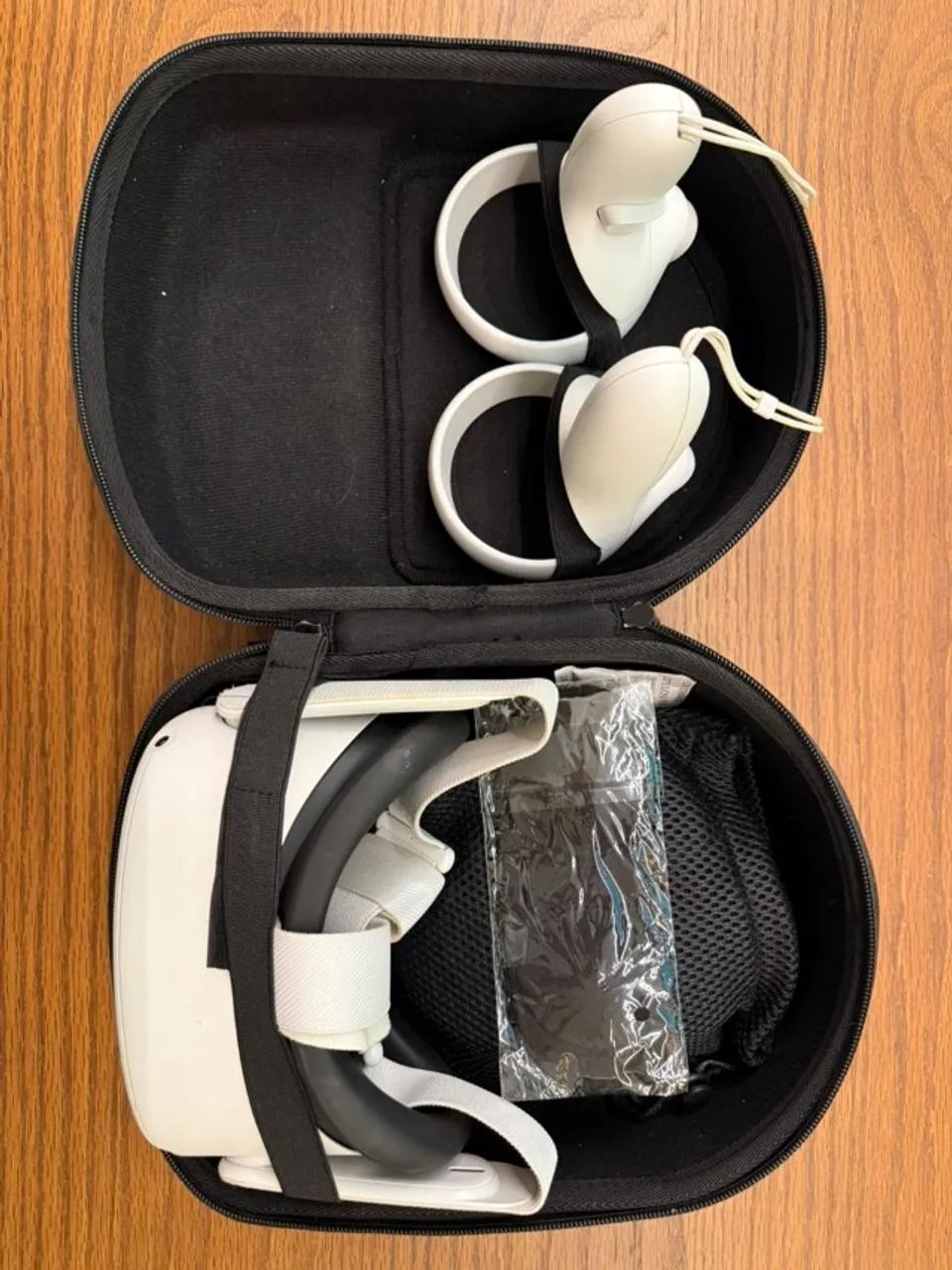 Oculus Quest 2 256GB Completo com Case ? Muito Conservado