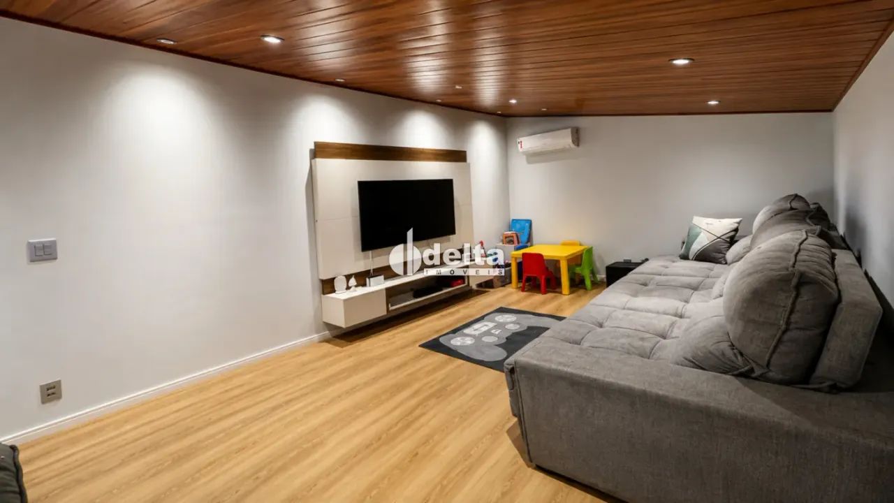 Casa Residencial Padrão em Uberlândia - Foto 4