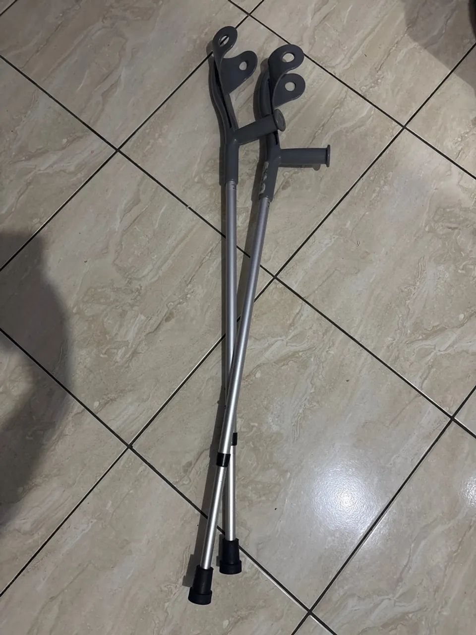 PAR DE MULETAS 