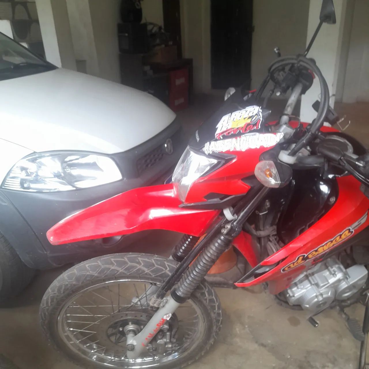 Vendo excelente moto