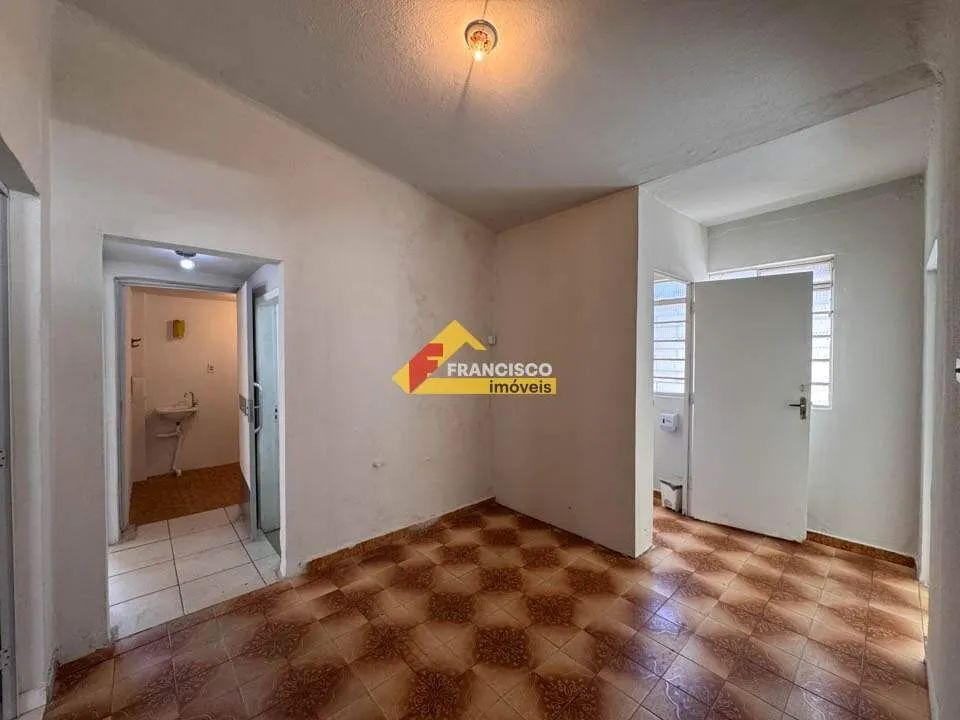 Casa Comercial para aluguel, 4 quartos, 1 suíte, 2 vagas, Centro - Divinópolis/MG - Foto 2