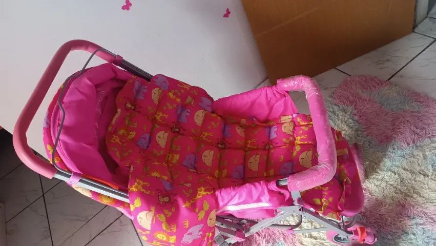 Carrinho de bebe 4 rodas - Foto 6