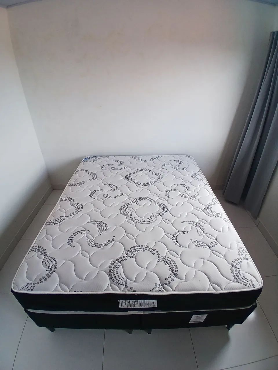 CAMA QUEEN - Foto 3