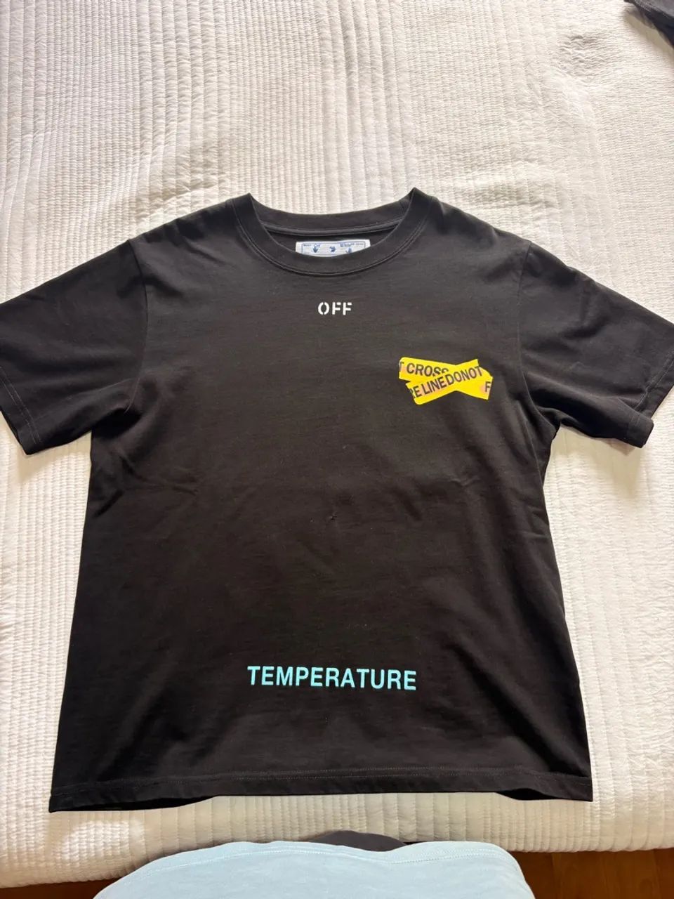 CAMISETA OFF-WHITE SEMI NOVA P - Foto 2