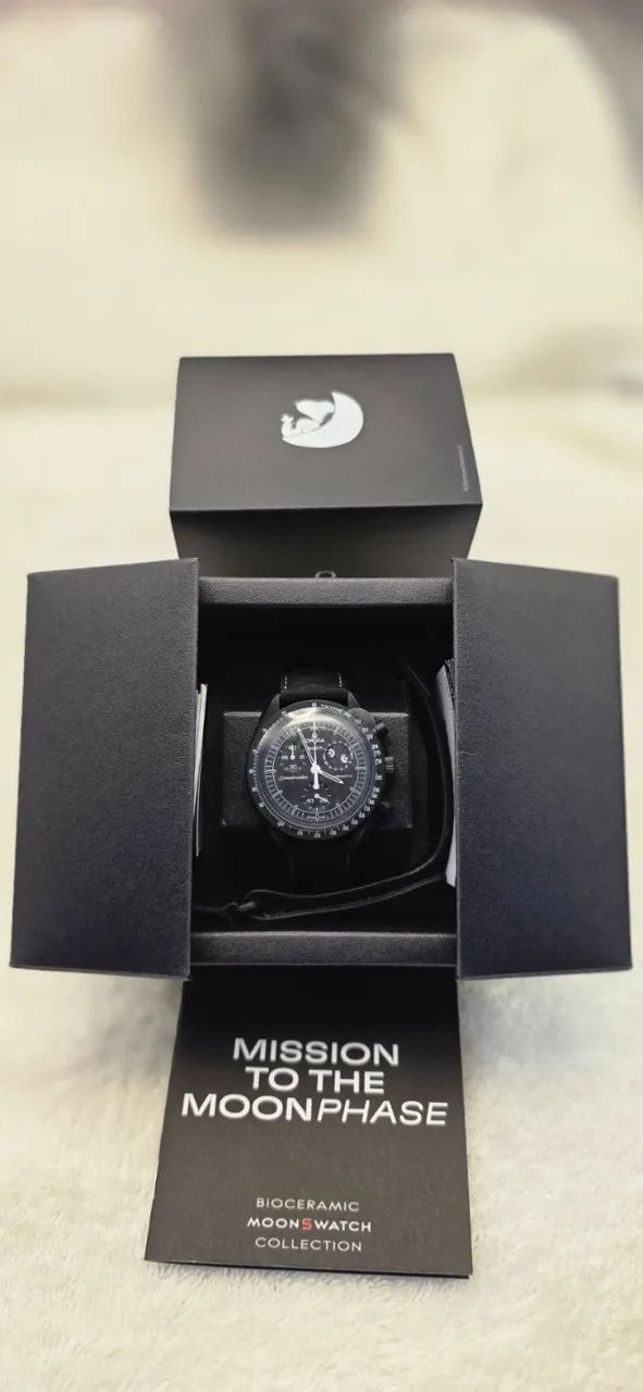 Relógio Moonswatch Moonphase Black Snoopy Original Com 2 Pulseiras - Foto 4