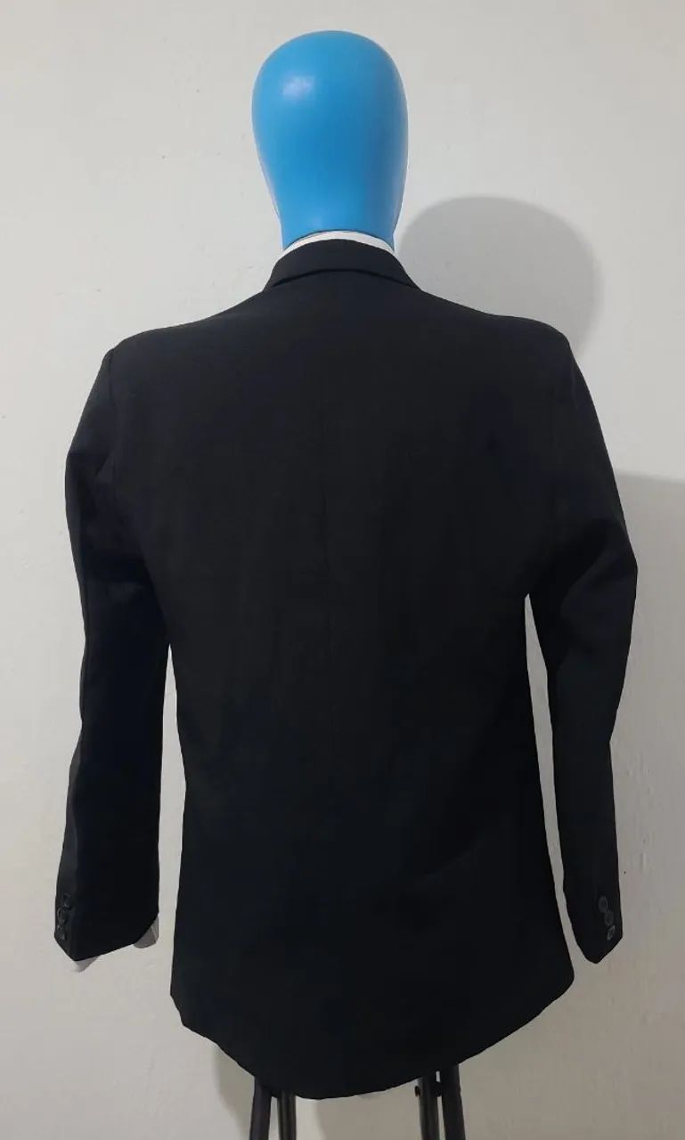 Blazer Slim Preto N° 46, bonito, elegante, bem confortável, tecido macio.  - Foto 5
