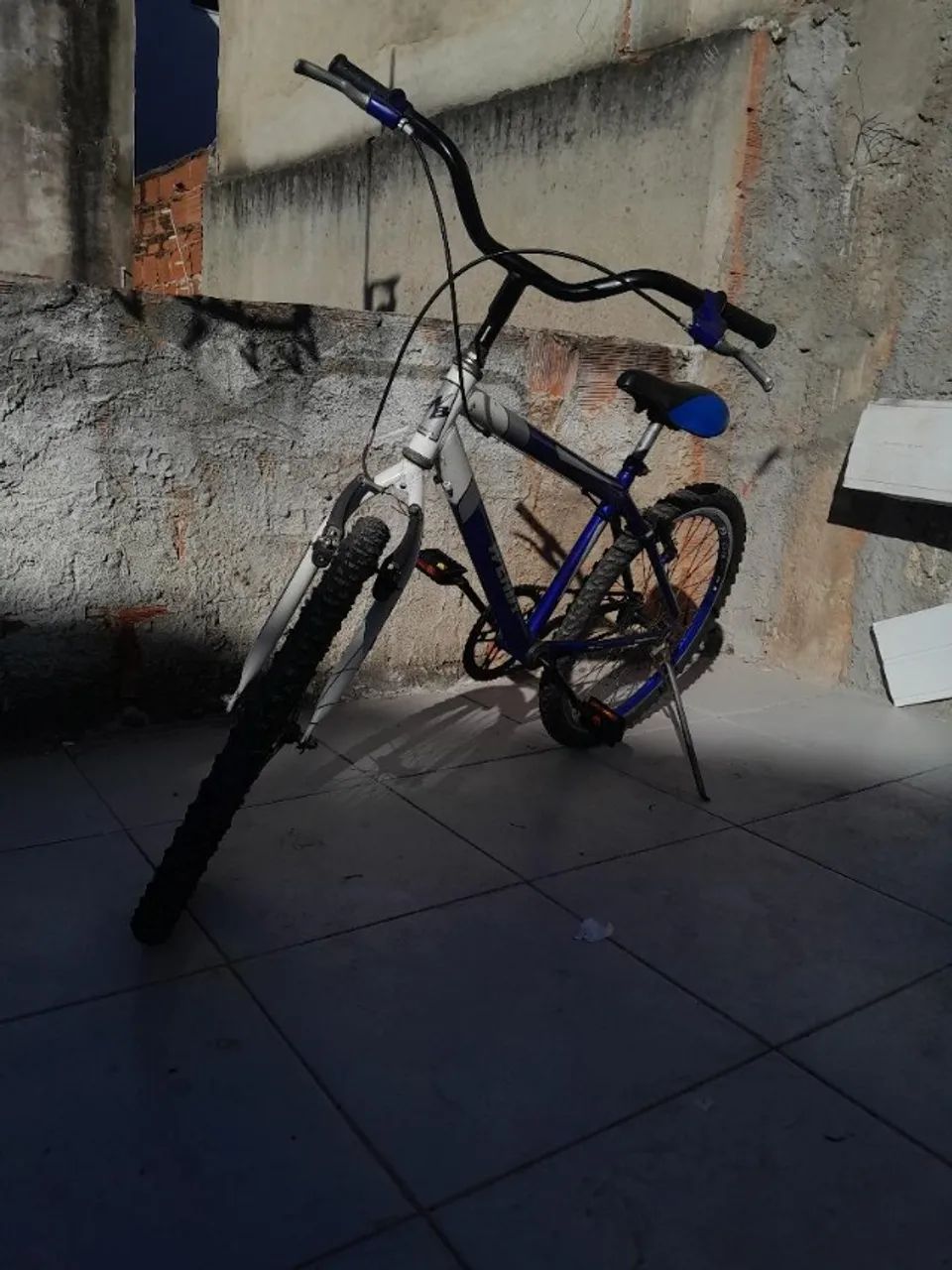 Bicicleta Aro 20 em Excelente Estado  - Foto 4