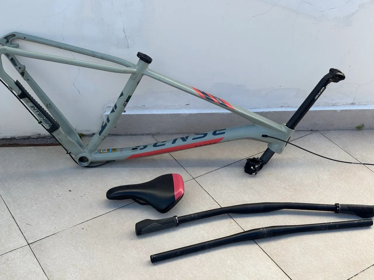 Vendo Quadro de bicicleta Sense  - Foto 4